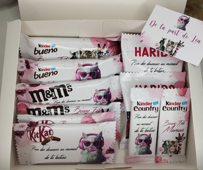 Box gourmande anniversaire personnalisée à offrir (X 10 articles),