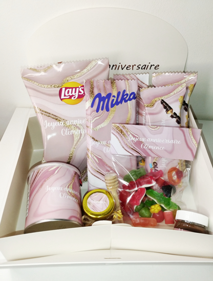Box gourmande anniversaire personnalisée à offrir (X 10 articles),