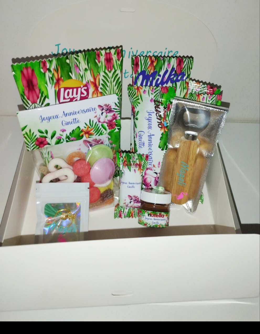 Box gourmande anniversaire personnalisée à offrir, coffret cadeau, box personnalisée - Thèmes aux choix
